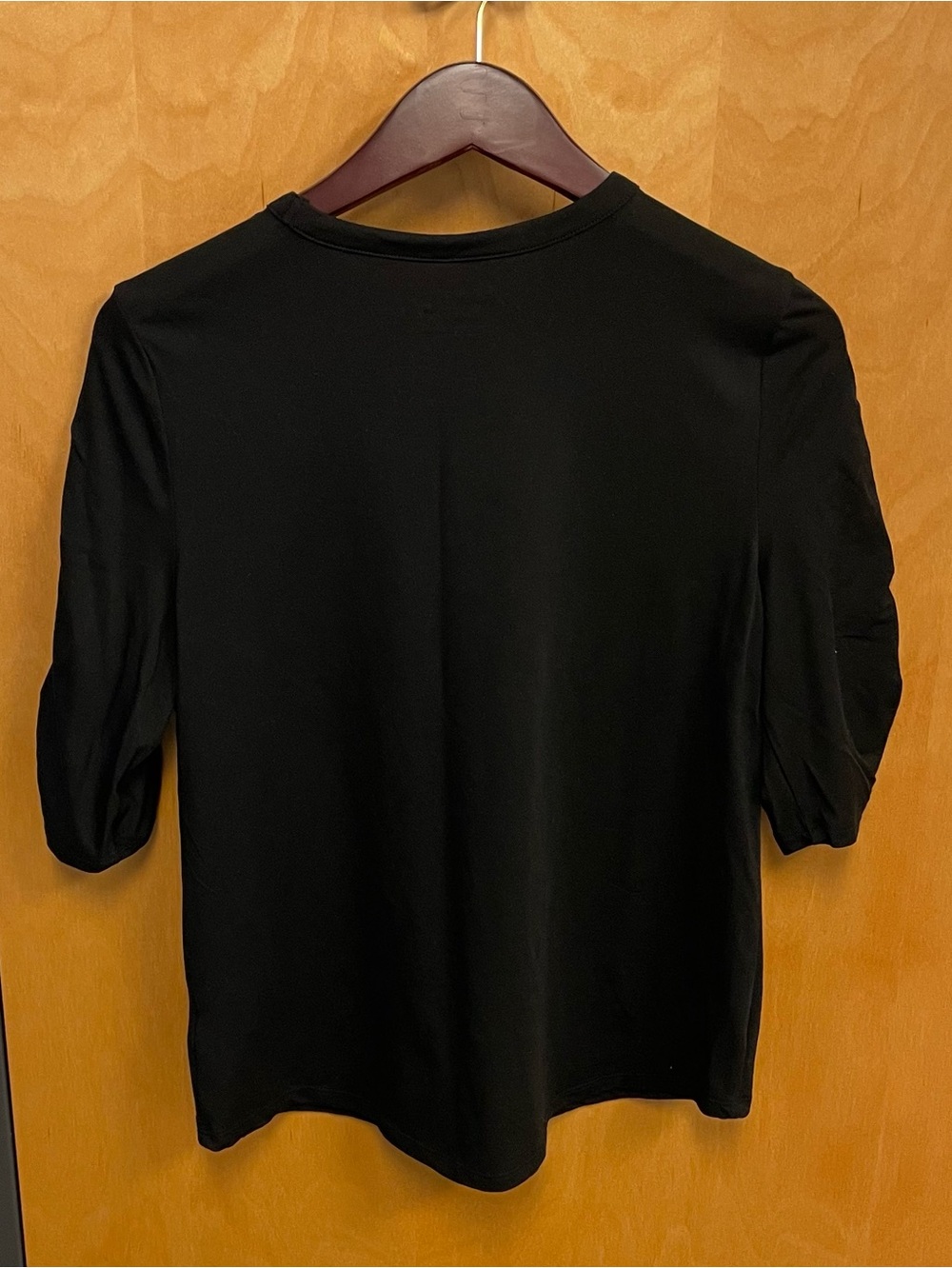 Time and Tru Women’s Ruched Elbow Sleeve Tee Black Size Medium - Picture 7 of 10
